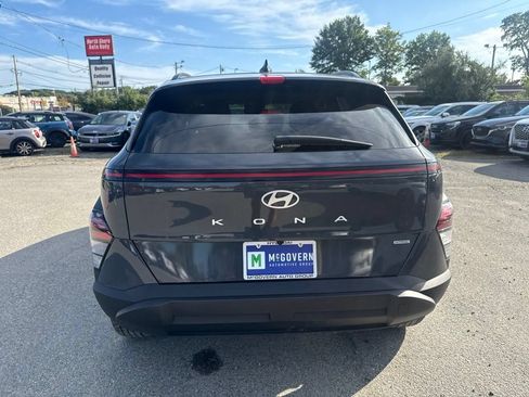 Used 2024 Hyundai Kona SEL w/ Convenience Package AWD/4WD image 7
