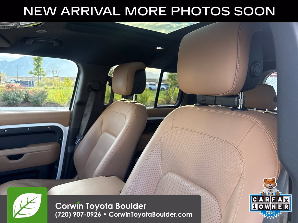 Used 2025 Land Rover Defender 110 X-Dynamic SE AWD/4WD image 10
