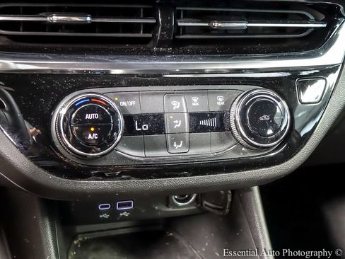 Used 2024 Buick Envista Sport Touring w/ Advanced Safety Package FWD image 16