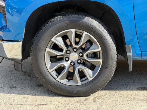 Used 2022 Chevrolet Silverado 1500 LT w/ Protection Package image 10