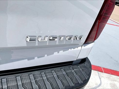 Used 2022 Chevrolet Silverado 2500 Custom w/ Custom Convenience Package AWD/4WD image 25