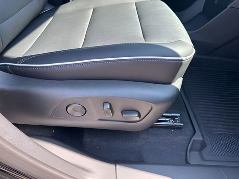 New 2026 Buick Enclave Preferred w/ LPO, Floor Liner Package image 17
