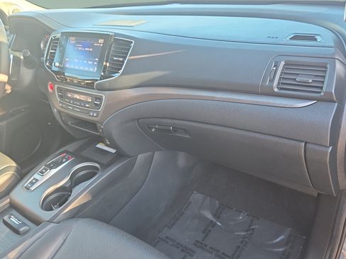 Used 2023 Honda Ridgeline RTL-E image 16