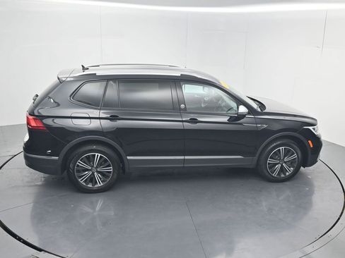Used 2024 Volkswagen Tiguan SE FWD image 56