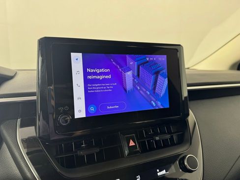 Used 2024 Toyota Corolla LE image 21