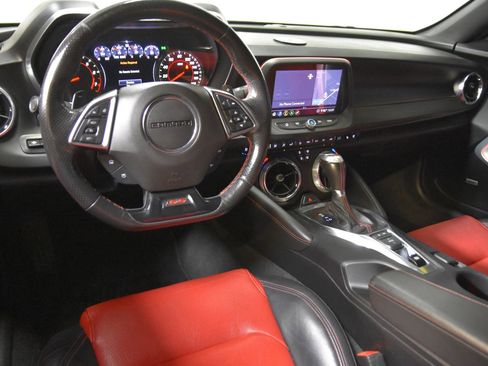 Used 2020 Chevrolet Camaro SS RWD image 33