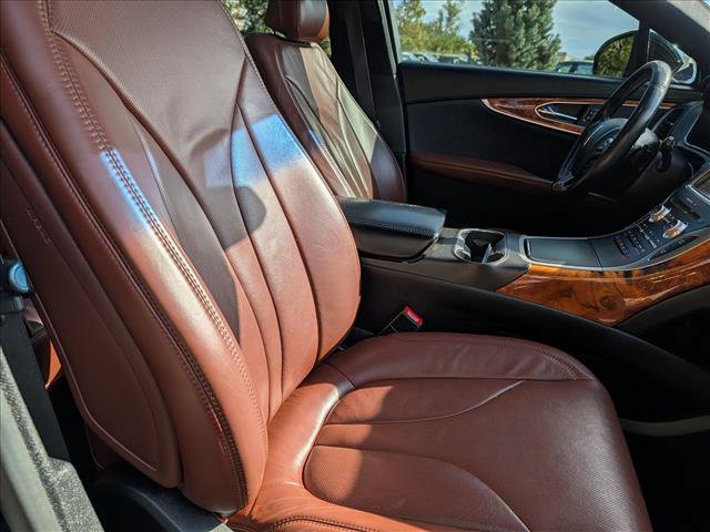 Used 2016 Lincoln MKX Reserve w/ Climate Package FWD image 12