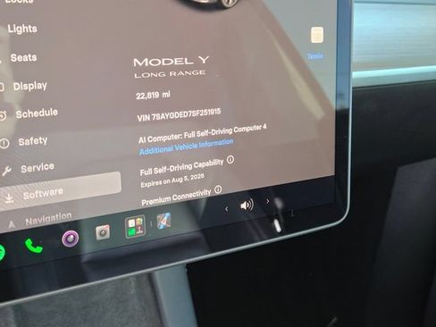 Used 2025 Tesla Model Y Long Range RWD image 22