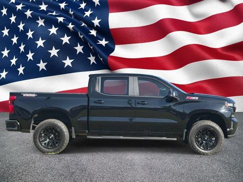 Used 2021 Chevrolet Silverado 1500 LT Trail Boss w/ Convenience Package II AWD/4WD image 4