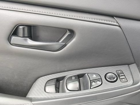 Used 2025 Nissan Sentra S FWD image 27