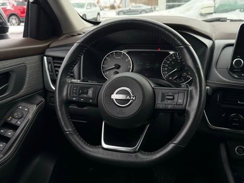 Used 2022 Nissan Rogue S image 7