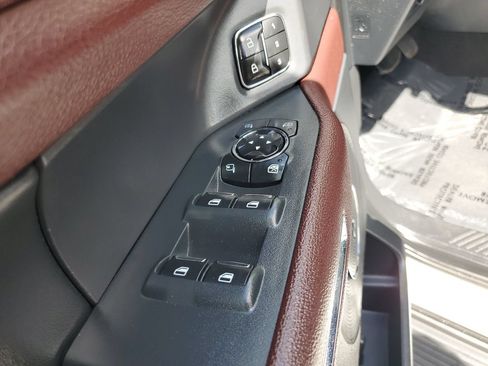 Used 2024 Ford Expedition Limited RWD image 17