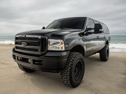 Used 2005 Ford Excursion Limited