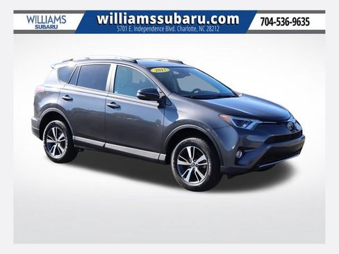 Used 2017 Toyota RAV4 XLE FWD image 1