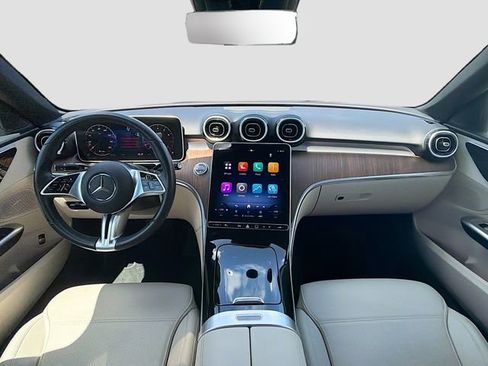 Used 2025 Mercedes-Benz C 300 4MATIC Sedan image 17