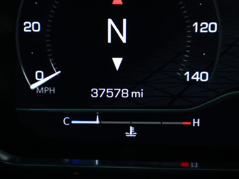 Used 2022 GMC Yukon SLT w/ SLT Premium Package image 33