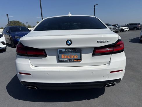 Used 2021 BMW 530e w/ Premium Package RWD image 6