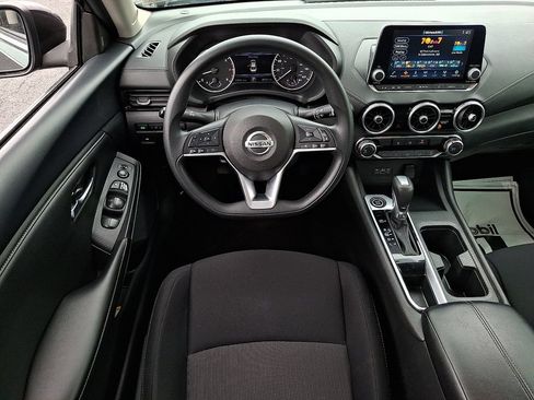 Used 2023 Nissan Sentra SV FWD image 13