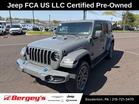Certified 2022 Jeep Wrangler Unlimited Sahara AWD/4WD image 1