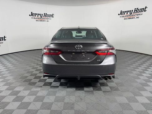 Used 2024 Toyota Camry SE w/ Convenience Package image 9