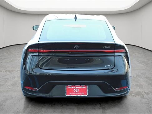 Certified 2023 Toyota Prius XLE image 3