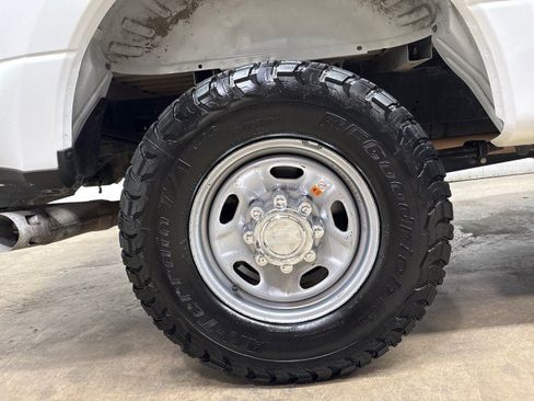 Used 2022 Ford F250 XL w/ Power Equipment Group AWD/4WD image 43