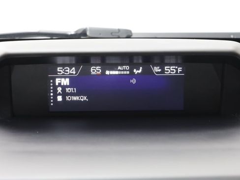 Used 2019 Subaru Crosstrek 2.0i Limited w/ Moonroof Package w/Navigation image 12