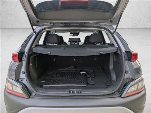 Used 2023 Hyundai Kona SEL w/ Winter Weather Package image 6