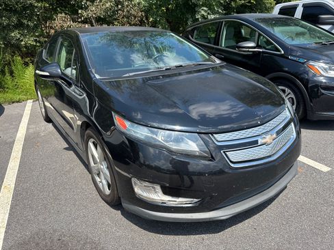Used 2013 Chevrolet Volt FWD image 3