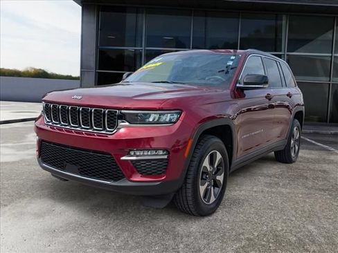 Used 2024 Jeep Grand Cherokee Limited 4xe AWD/4WD image 5