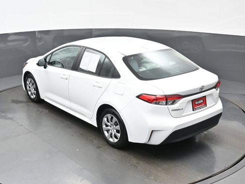 Used 2024 Toyota Corolla LE FWD image 36