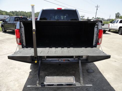 Used 2020 Ford F150 Platinum w/ Equipment Group 701A Luxury AWD/4WD image 8