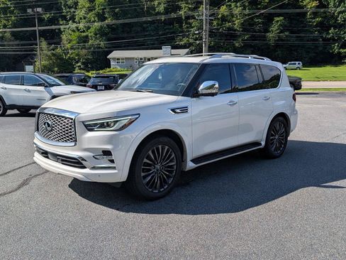 Used 2023 INFINITI QX80 Sensory w/ Cargo Package AWD/4WD image 7