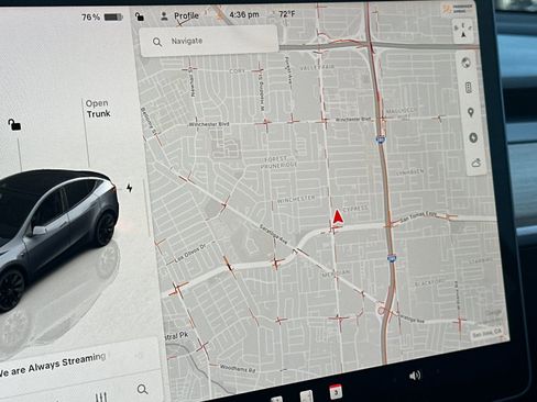 Used 2023 Tesla Model Y Long Range image 19