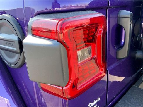 New 2026 Jeep Wrangler Rubicon AWD/4WD image 19
