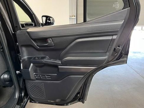 Used 2025 Toyota 4Runner SR5 AWD/4WD image 15