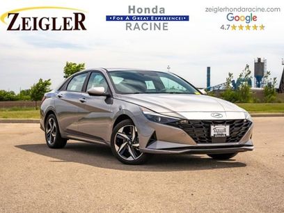 Used 2023 Hyundai Elantra SEL w/ Convenience Package
