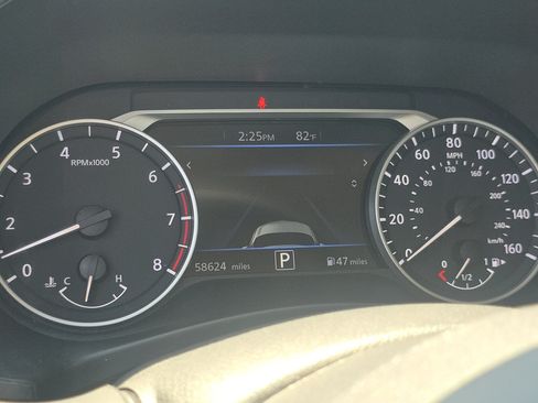 Used 2024 Nissan Sentra SV FWD image 22