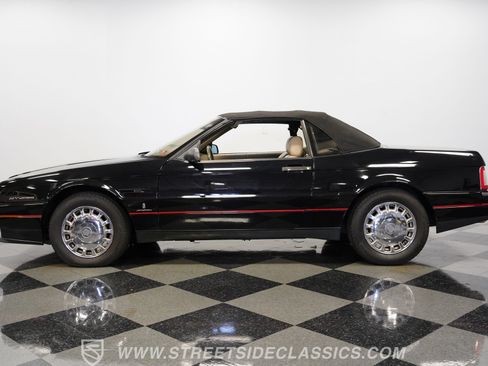 Used 1993 Cadillac Allante FWD image 8