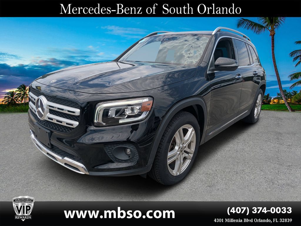 Used 2022 Mercedes-Benz GLB 250 4MATIC w/ Premium Package Lite image 19