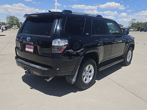 Used 2019 Toyota 4Runner SR5 Premium AWD/4WD image 5
