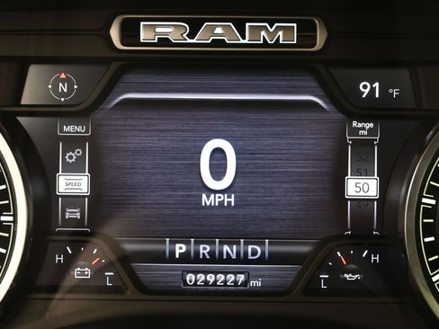 Used 2021 RAM 1500 Laramie AWD/4WD image 16