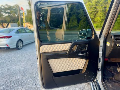 Used 2014 Mercedes-Benz G 63 AMG 4MATIC image 9