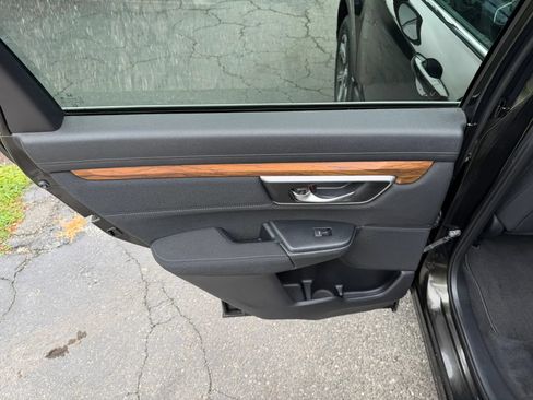 Used 2017 Honda CR-V EX image 37