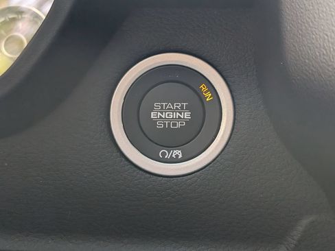 Used 2020 RAM 1500 Big Horn AWD/4WD image 29