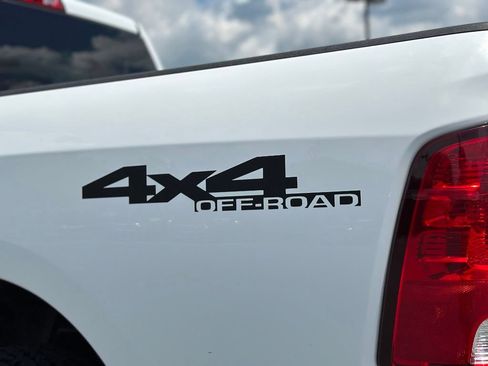 Used 2021 RAM 1500 Classic SLT AWD/4WD image 41