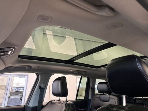 Used 2022 Jeep Grand Cherokee Limited 4xe image 28