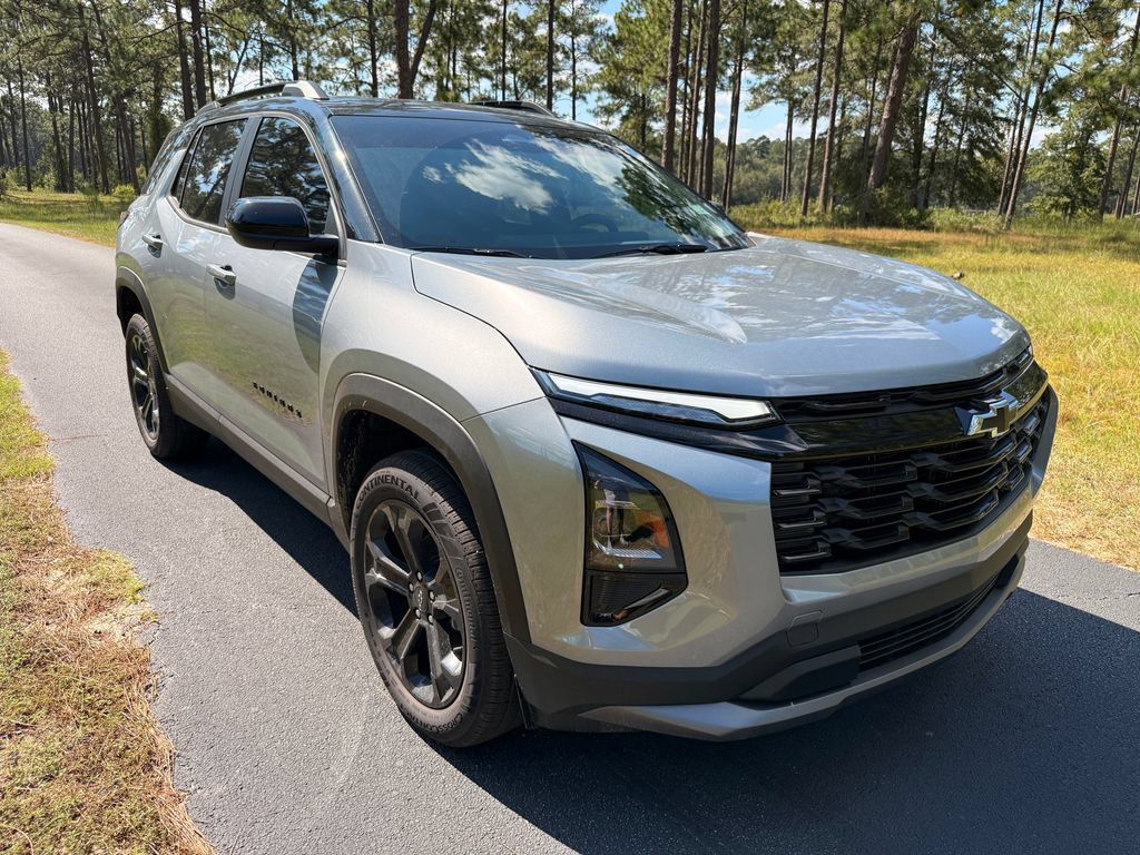 New 2027 Chevrolet Equinox LT w/ Convenience Package II FWD image 7