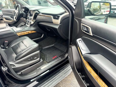 Used 2017 GMC Yukon Denali w/ Open Road Package image 11