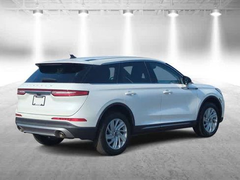 Used 2023 Lincoln Corsair FWD image 7
